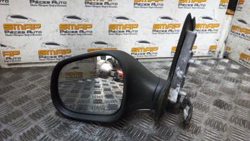 Retrovisor izquierdo