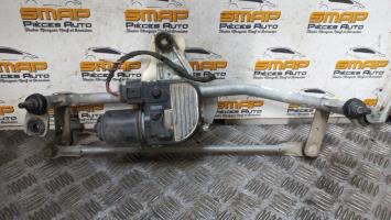 Moteur essuie glace avant