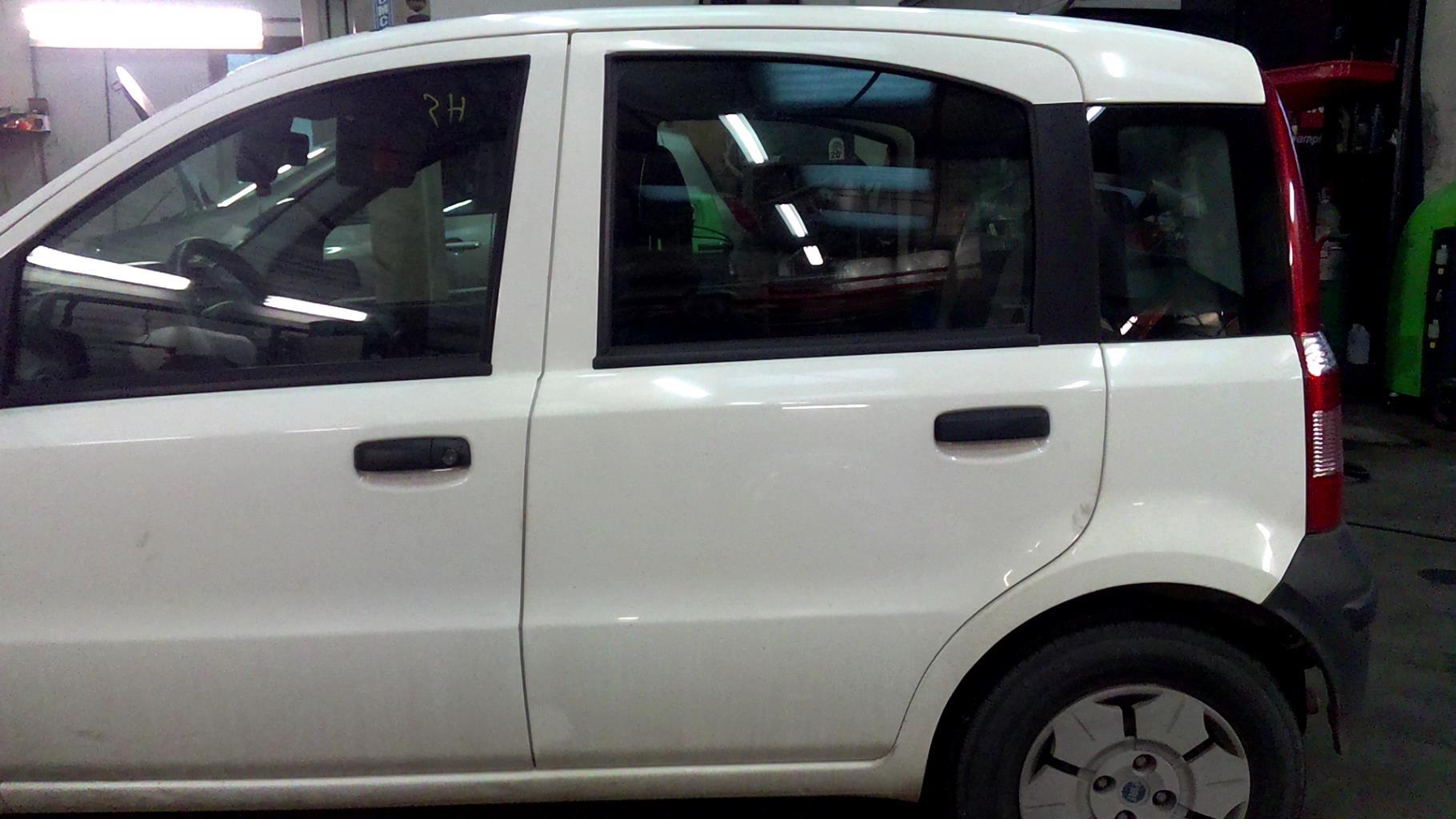 Porte arriere gauche