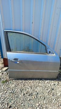 Porte avant gauche