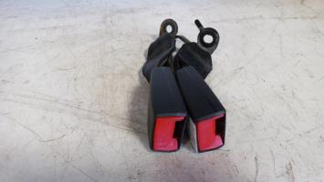Attache ceinture arriere gauche