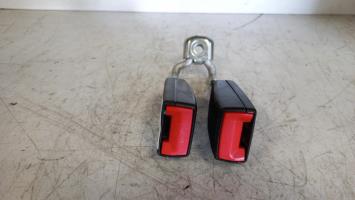 Attache ceinture arriere gauche