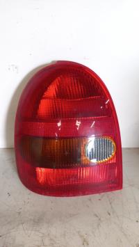 Fanale posteriore principale sinistro (luci)