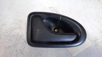 Poignee interieur avant gauche