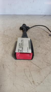 Attache ceinture avant gauche
