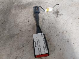Attache ceinture avant gauche