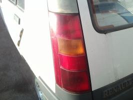 Fanale posteriore principale sinistro (luci)