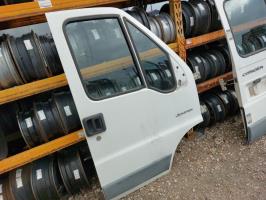 Porte avant droit