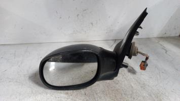 Retrovisor izquierdo