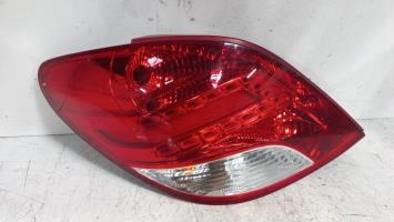 Fanale posteriore principale sinistro (luci)