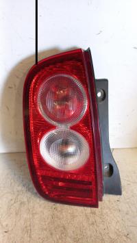 Fanale posteriore principale sinistro (luci)