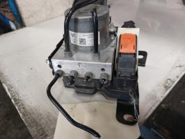 Blocco ABS (antibloccaggio freni)