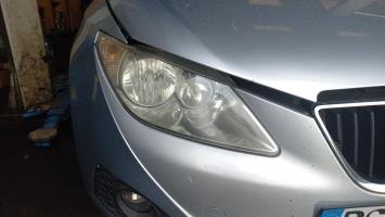 Gruppo ottico anteriore principale destro (luci)(faro)