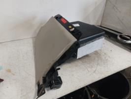 Sportello vano portaoggetti