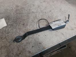 Attache ceinture avant gauche