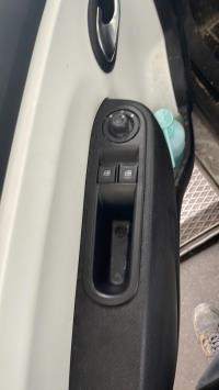 Interruptor de elevalunas delantero izquierdo