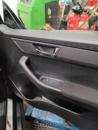 Poignee interieur avant droit