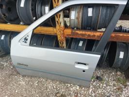 Porte avant gauche