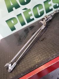 Moteur essuie glace avant