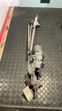 Moteur essuie glace avant