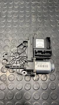 Moteur leve vitre avant gauche