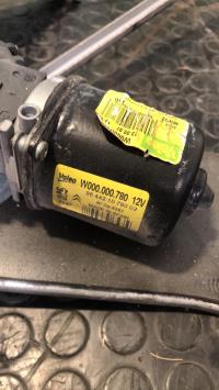 Moteur essuie glace avant