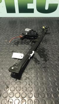 Moteur leve vitre avant droit
