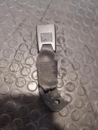 Attache ceinture arriere gauche