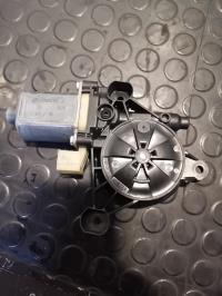 Moteur leve vitre avant gauche
