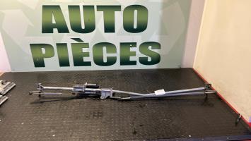 Moteur essuie glace avant