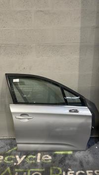 Porte avant droit