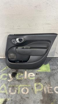 Panneau de porte avant droit