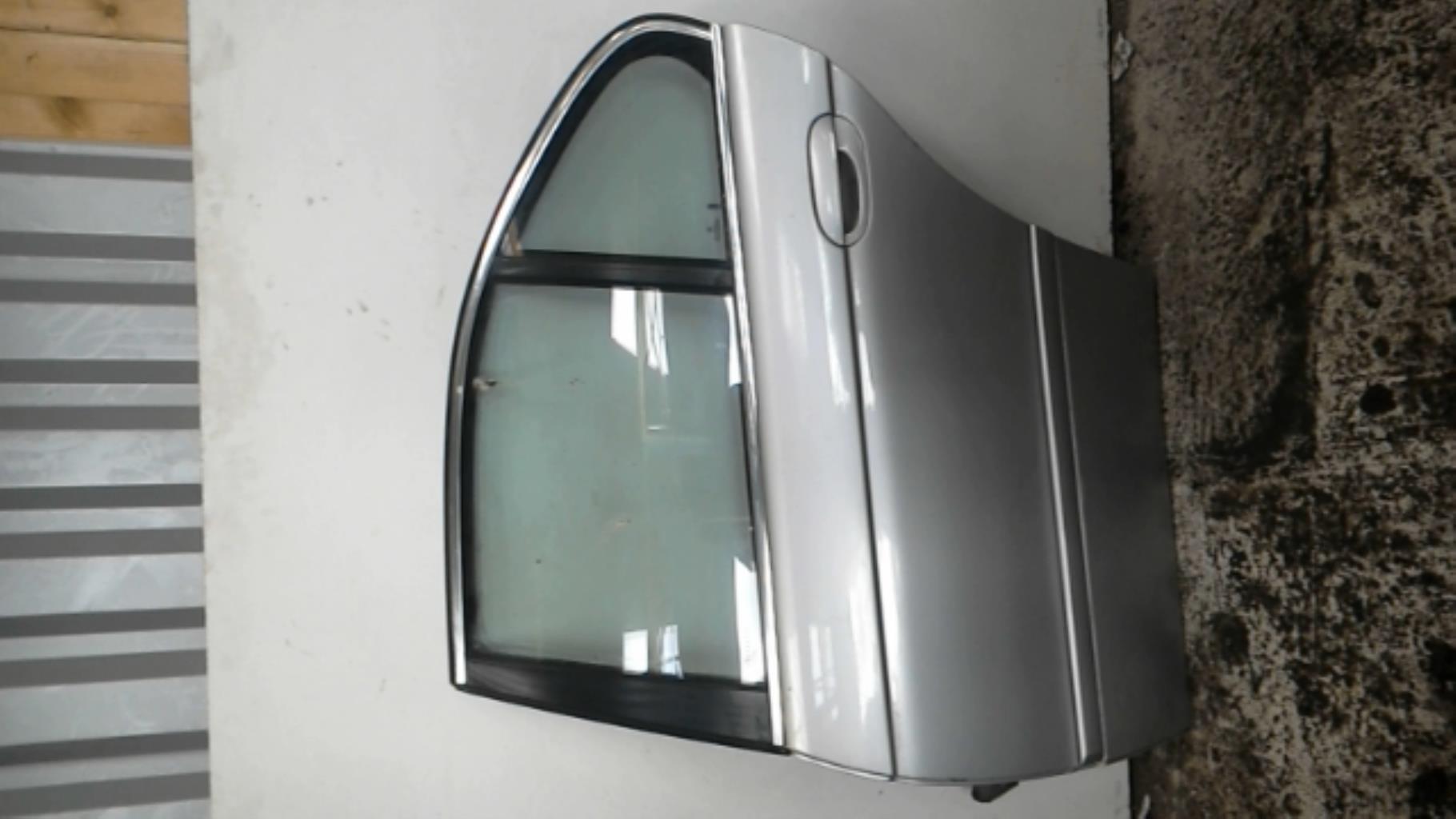 Porte arriere gauche