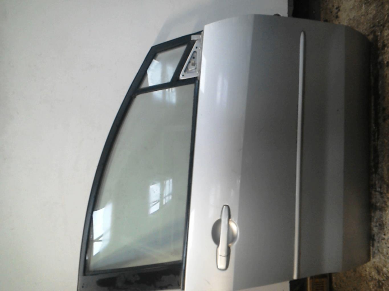 Porte avant droit