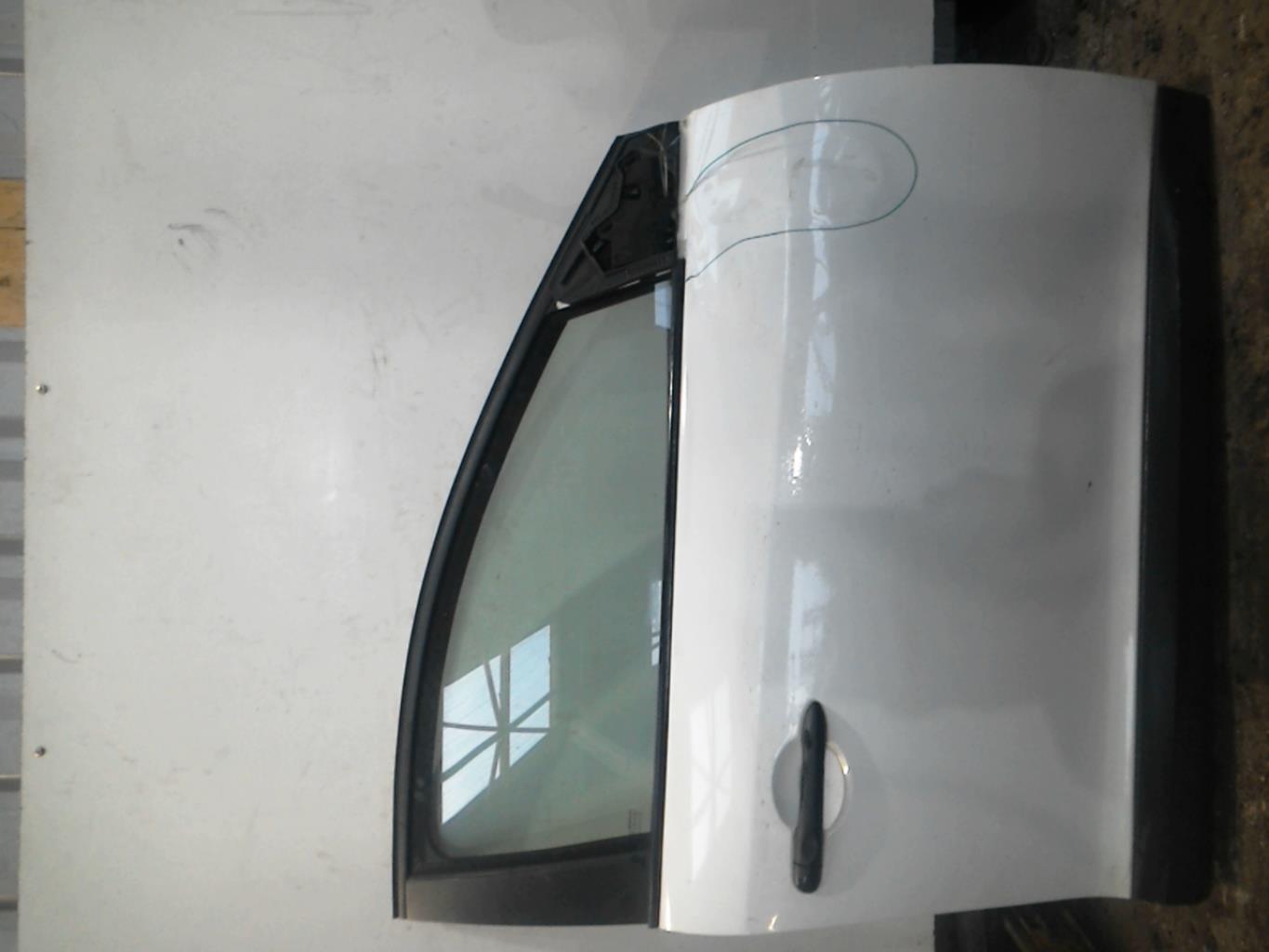 Porte avant droit