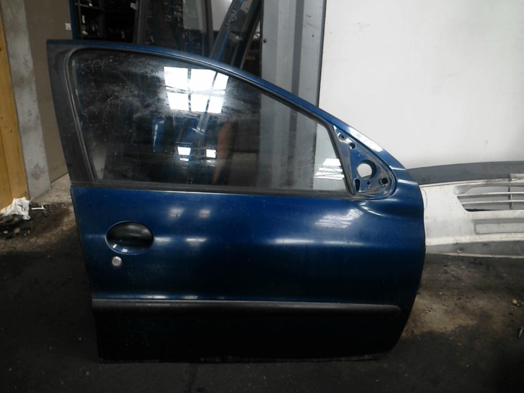 Porte avant droit