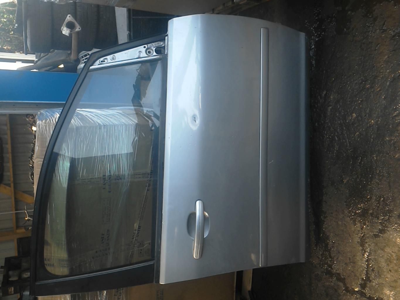 Porte avant droit