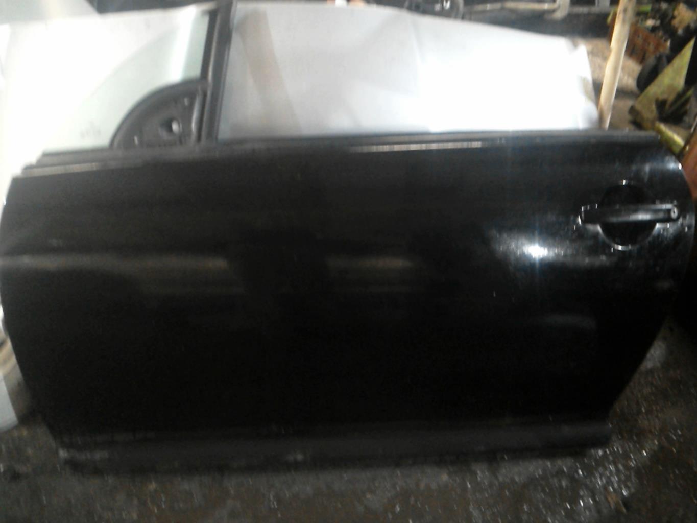 Porte avant gauche