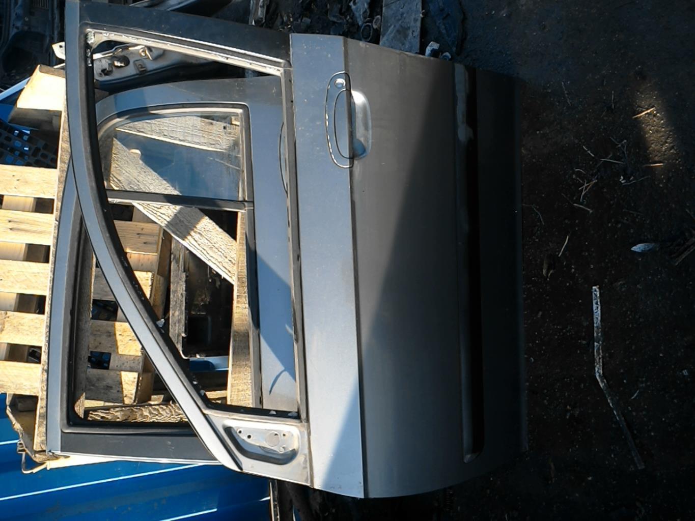Porte avant gauche
