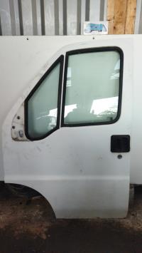 Porte avant gauche