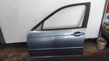 Porte avant gauche