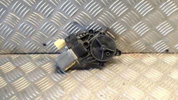 Moteur leve vitre avant droit