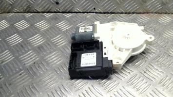 Moteur leve vitre avant droit