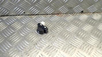 Interrupteur de leve vitre avant droit