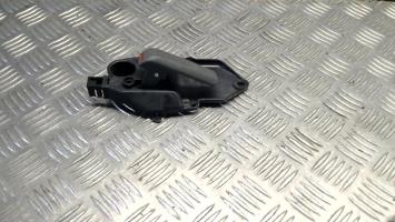 Poignee porte avant gauche