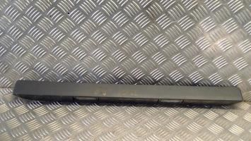 Baguette de porte arriere gauche 