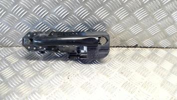 Poignee porte avant gauche