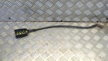 Attache ceinture avant gauche