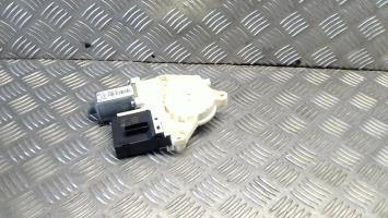 Moteur leve vitre arriere droit