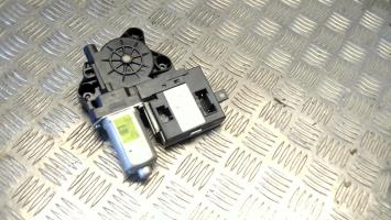 Moteur leve vitre avant gauche